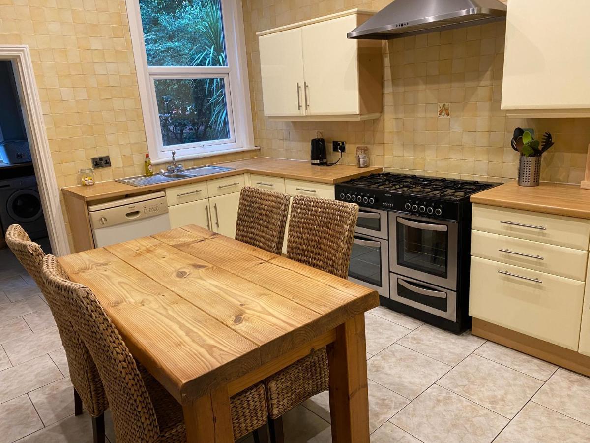 Villa With Park Views Close To Liverpool Centre Exterior foto